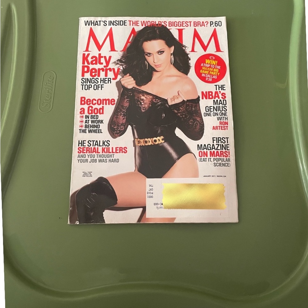 Maxim Magazine with Katy Perry Issued January 2011 - Picture 1 of 5